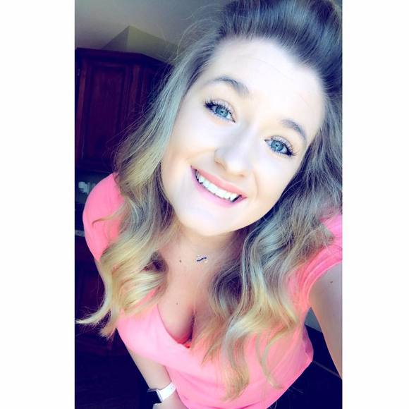 Meet your Posher, Taylor - Picture 1 of 1